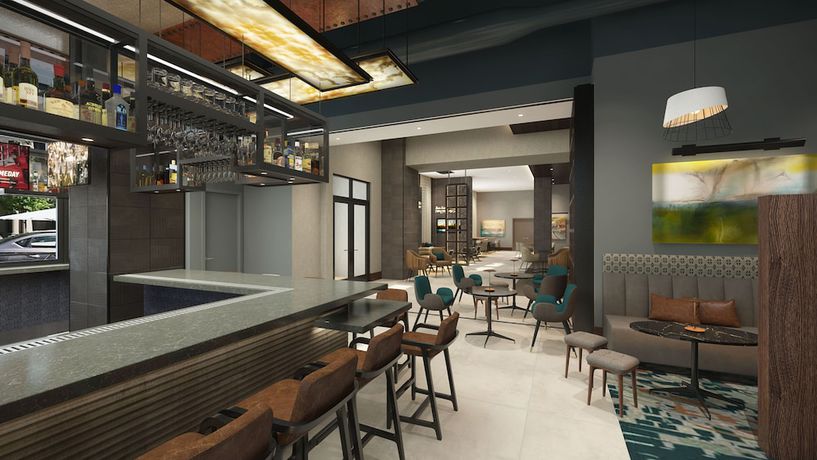Imagen del bar/restaurante del Hotel Courtyard By Marriott Atlanta Midtown. Foto 3