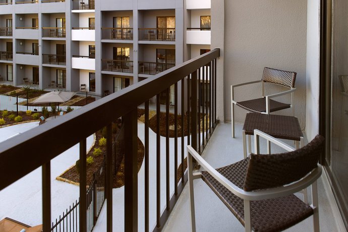 Imagen de la habitación del Hotel Courtyard By Marriott Atlanta Perimeter Center. Foto 3