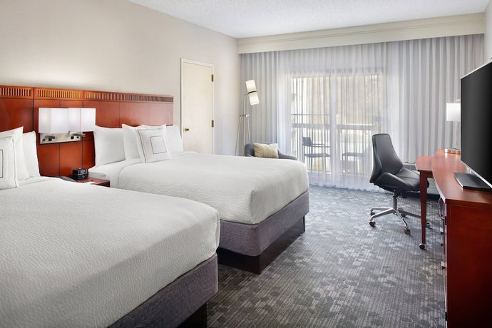 Imagen de la habitación del Hotel Courtyard By Marriott Atlanta Perimeter Center. Foto 4