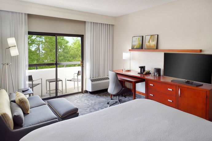 Imagen de la habitación del Hotel Courtyard By Marriott Atlanta Perimeter Center. Foto 13