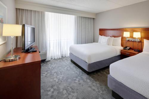 Imagen de la habitación del Hotel Courtyard By Marriott Atlanta Windy Hill/ballpark. Foto 20