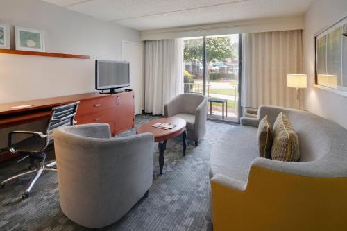 Imagen general del Hotel Courtyard By Marriott Atlanta Windy Hill/ballpark. Foto 9