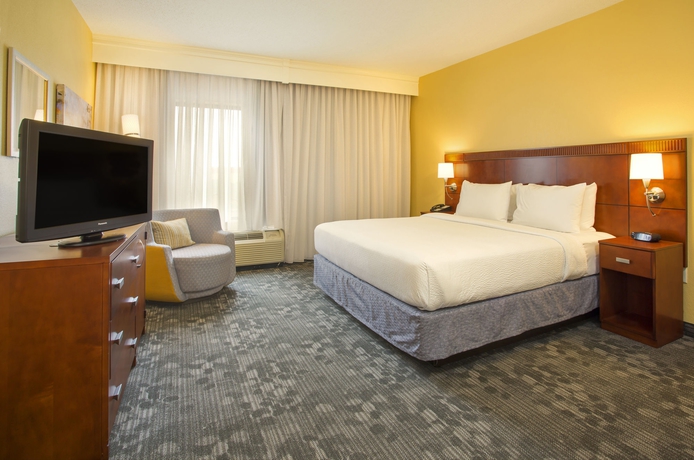 Imagen de la habitación del Hotel Courtyard By Marriott Austin Airport. Foto 4