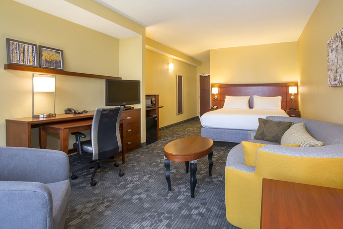 Imagen de la habitación del Hotel Courtyard By Marriott Austin Airport. Foto 7