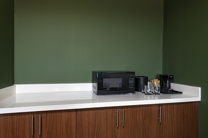 Imagen de la habitación del Hotel Courtyard By Marriott Austin Dripping Springs. Foto 7