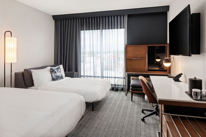 Imagen de la habitación del Hotel Courtyard By Marriott Austin Dripping Springs. Foto 9