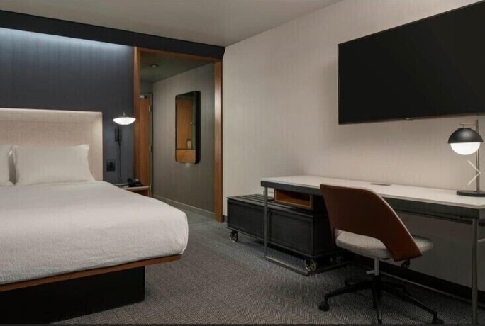 Imagen de la habitación del Hotel Courtyard By Marriott Austin Dripping Springs. Foto 15