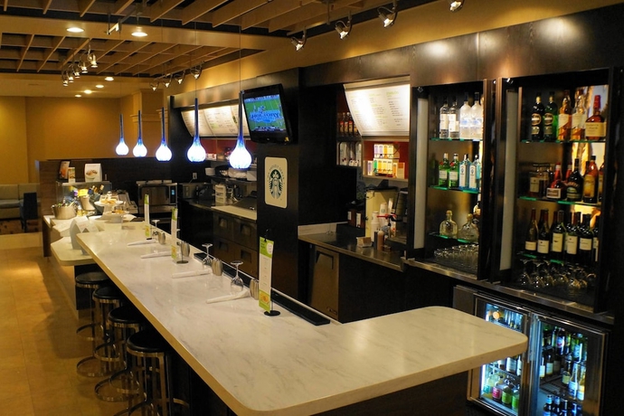 Imagen del bar/restaurante del Hotel Courtyard By Marriott Baldwin Park. Foto 8