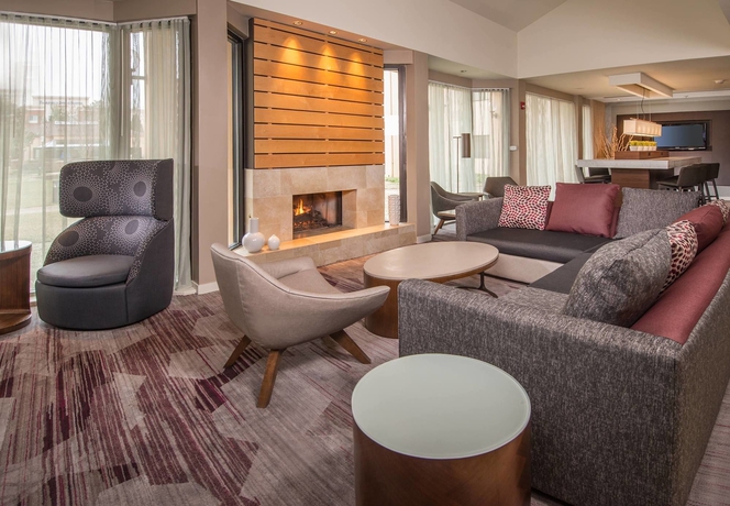 Imagen de los interiores del Hotel Courtyard By Marriott Baltimore Bwi Airport. Foto 2
