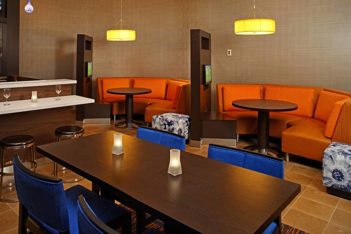 Imagen general del Hotel Courtyard By Marriott Baltimore Downtown/inner Harbor. Foto 6