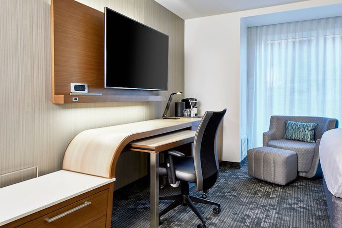 Imagen de la habitación del Hotel Courtyard By Marriott Baltimore Downtown/mchenry Row. Foto 11