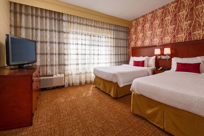 Imagen de la habitación del Hotel Courtyard By Marriott Baltimore Hunt Valley. Foto 14