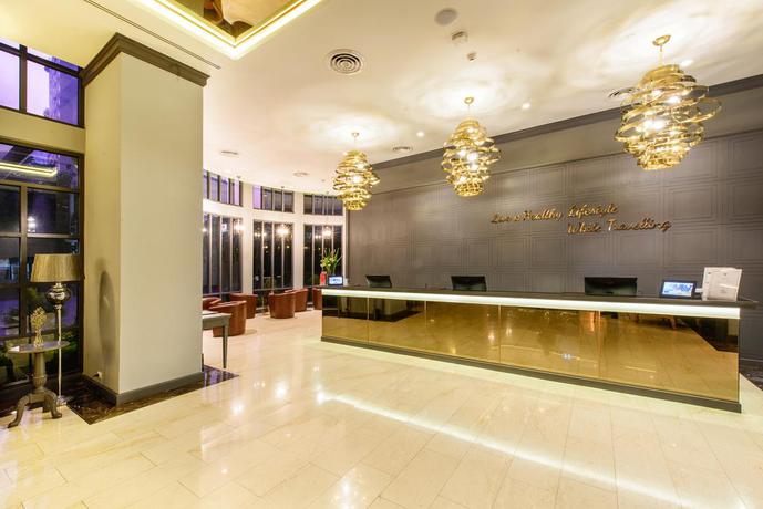 Imagen de los interiores del Hotel Courtyard By Marriott Bangkok Sukhumvit 20. Foto 8