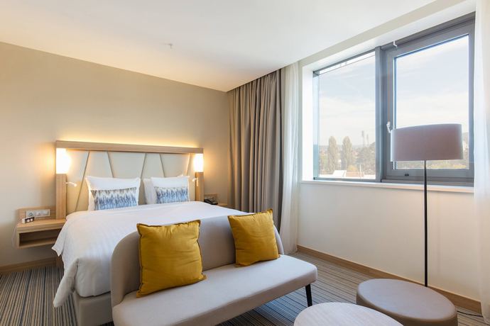 Imagen general del Hotel Courtyard By Marriott Banja Luka. Foto 1
