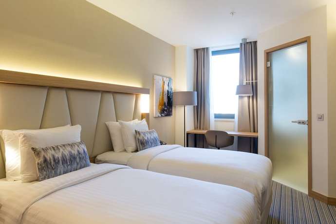 Imagen de la habitación del Hotel Courtyard By Marriott Banja Luka. Foto 6