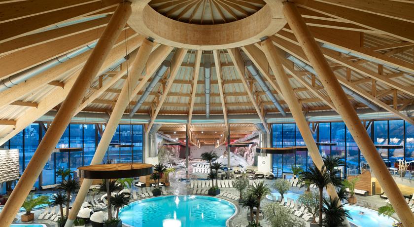 Imagen de los interiores del Hotel Courtyard By Marriott Basel. Foto 9