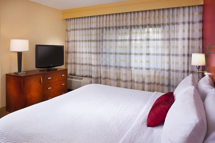 Imagen de la habitación del Hotel Courtyard By Marriott Baton Rouge Acadian Centre/lsu Area. Foto 8