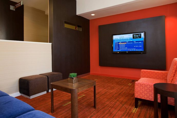 Imagen de los interiores del Hotel Courtyard By Marriott Baton Rouge Acadian Centre/lsu Area. Foto 14