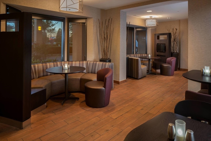 Imagen general del Hotel Courtyard By Marriott Baton Rouge Siegen Lane. Foto 5