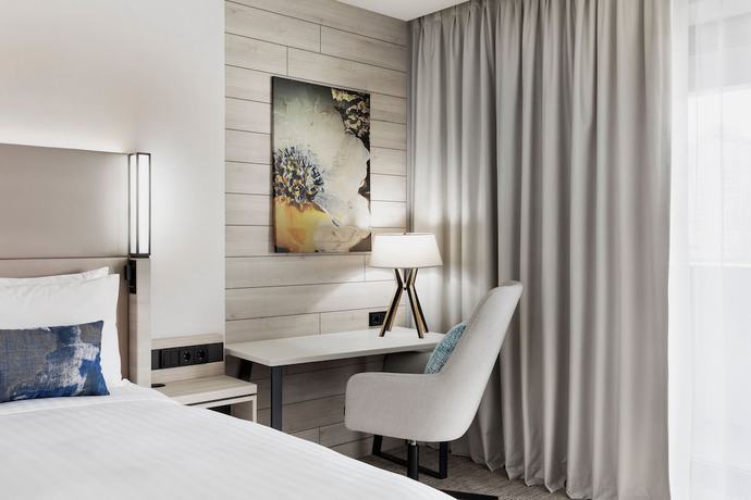 Imagen de la habitación del Hotel Courtyard By Marriott Batumi. Foto 8