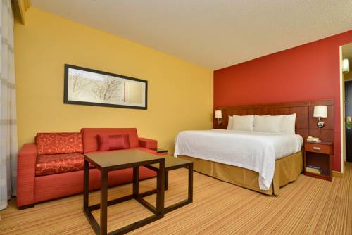 Imagen de la habitación del Hotel Courtyard By Marriott Bentonville. Foto 4