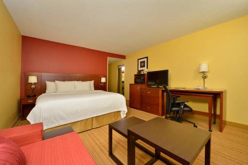 Imagen de la habitación del Hotel Courtyard By Marriott Bentonville. Foto 6