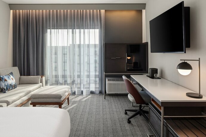 Imagen de la habitación del Hotel Courtyard By Marriott Bettendorf. Foto 16