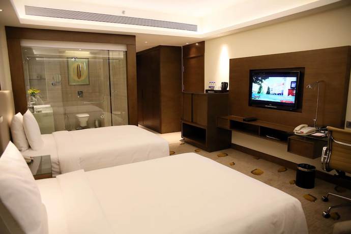 Imagen de la habitación del Hotel Courtyard By Marriott Bhopal. Foto 7