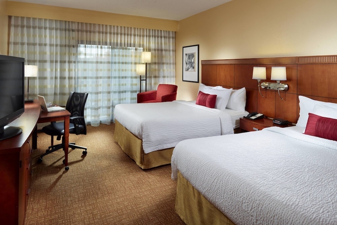 Imagen de la habitación del Hotel Courtyard By Marriott Birmingham Hoover. Foto 6