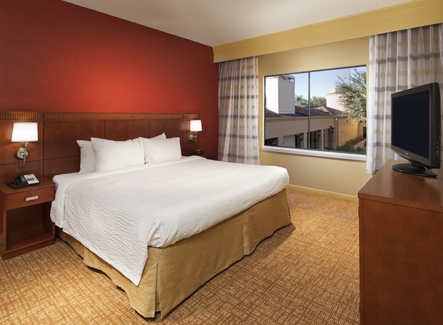 Imagen de la habitación del Hotel Courtyard By Marriott Birmingham Hoover. Foto 9