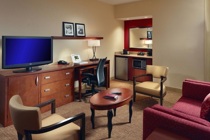 Imagen de la habitación del Hotel Courtyard By Marriott Birmingham Hoover. Foto 11