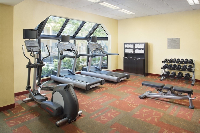 Imagen de los interiores del Hotel Courtyard By Marriott Birmingham Hoover. Foto 18