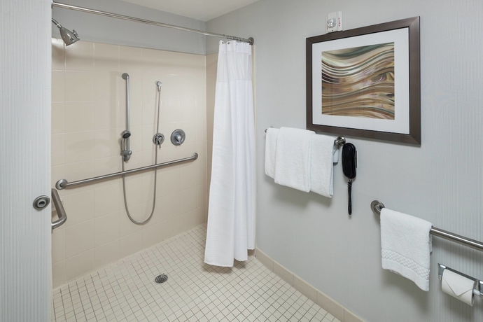 Imagen de la habitación del Hotel Courtyard By Marriott Birmingham Trussville. Foto 14