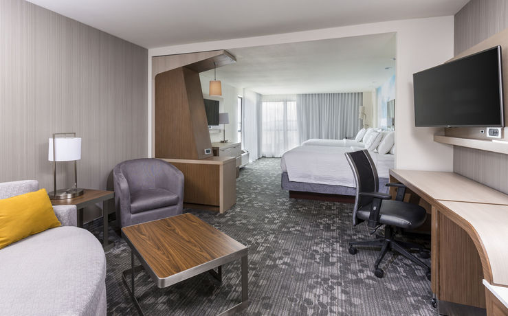 Imagen del bar/restaurante del Hotel Courtyard By Marriott Bismarck North. Foto 4