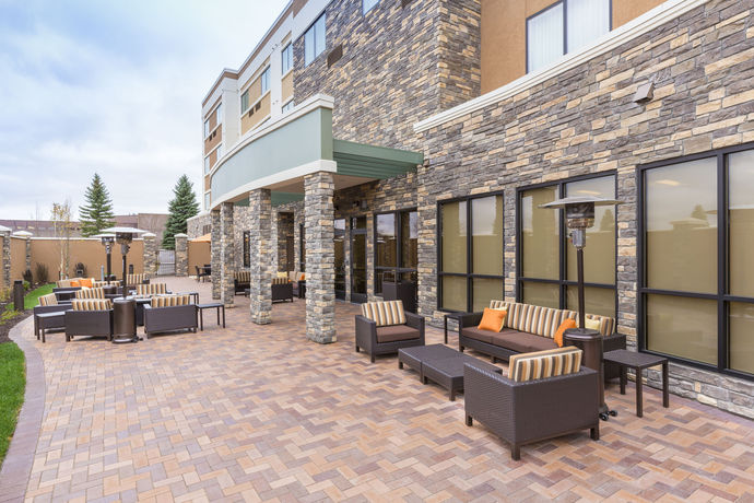 Imagen de los interiores del Hotel Courtyard By Marriott Bismarck North. Foto 14