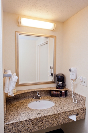 Imagen de la habitación del Hotel Courtyard By Marriott Bloomington By Mall Of America. Foto 8