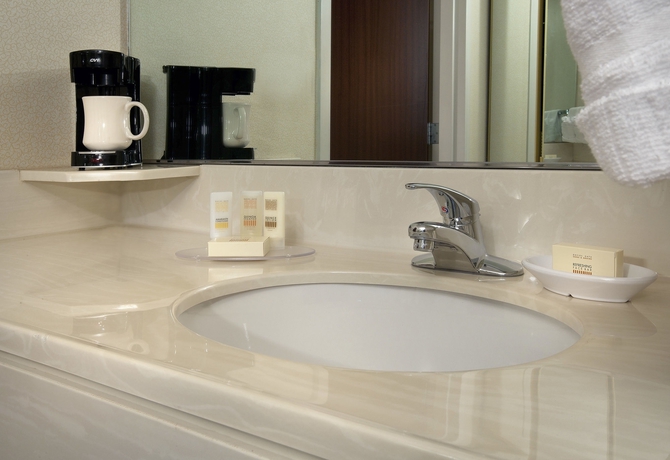 Imagen de la habitación del Hotel Courtyard By Marriott Bloomington By Mall Of America. Foto 9