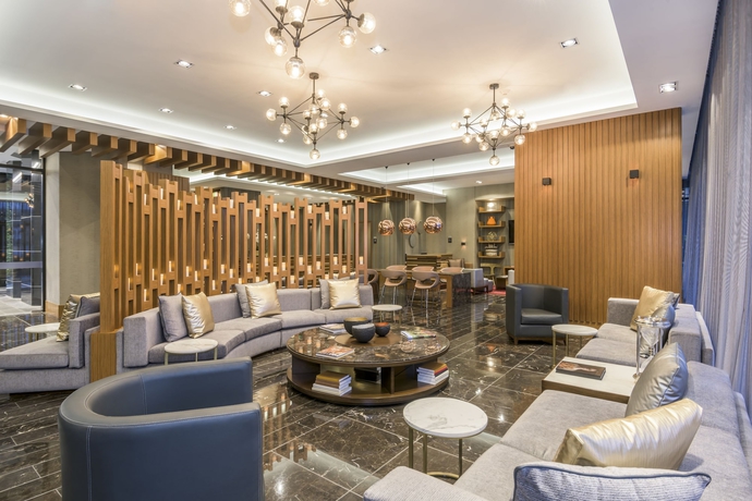 Imagen de los interiores del Hotel Courtyard By Marriott Bogota Airport. Foto 14