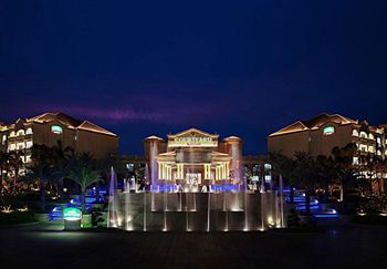 Imagen de los exteriores del Hotel Courtyard By Marriott Boluo. Foto 14