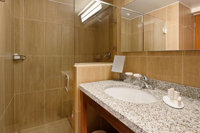 Imagen de la habitación del Hotel Courtyard By Marriott Bonaire Dive Resort. Foto 4