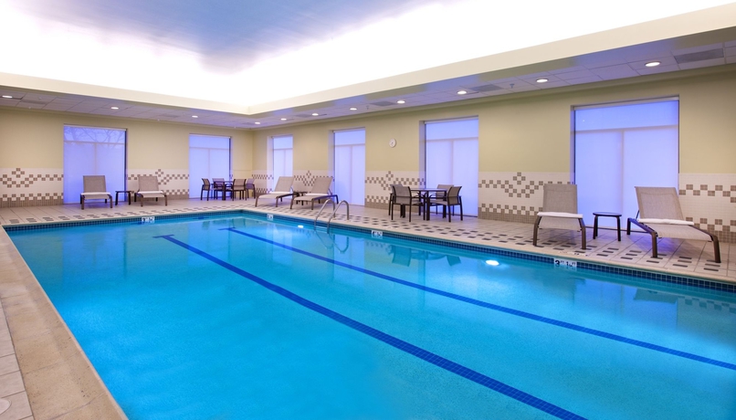 Imagen de la piscina del Hotel Courtyard By Marriott Boston Billerica/bedford. Foto 16