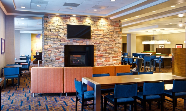 Imagen de los interiores del Hotel Courtyard By Marriott Boston Billerica/bedford. Foto 6