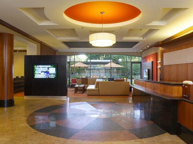 Imagen de los interiores del Hotel Courtyard By Marriott Boston Brookline. Foto 15