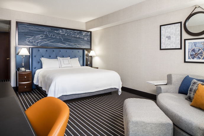 Imagen de la habitación del Hotel Courtyard By Marriott Boston Brookline. Foto 8