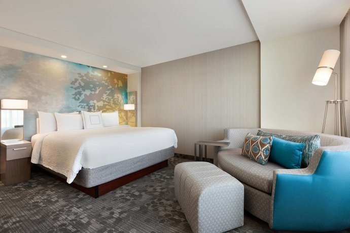 Imagen de la habitación del Hotel Courtyard By Marriott Boston Dedham/westwood. Foto 3