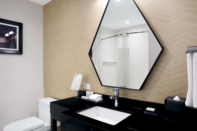 Imagen de la habitación del Hotel Courtyard By Marriott Boston Downtown/north Station. Foto 7