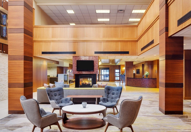 Imagen de los interiores del Hotel Courtyard By Marriott Boston Logan Airport. Foto 8