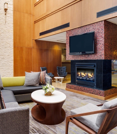 Imagen de los interiores del Hotel Courtyard By Marriott Boston Logan Airport. Foto 9