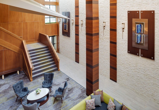 Imagen de los interiores del Hotel Courtyard By Marriott Boston Logan Airport. Foto 10