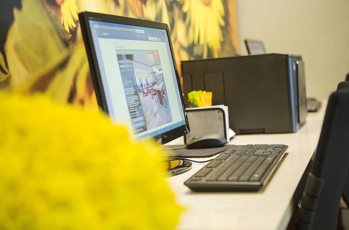 Imagen de los interiores del Hotel Courtyard By Marriott Boston Natick. Foto 12